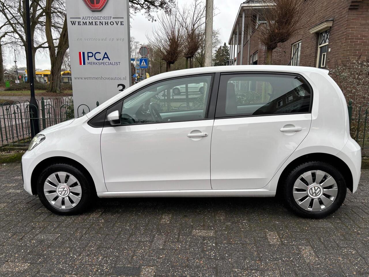 Volkswagen UP! 1.0 BMT move up!