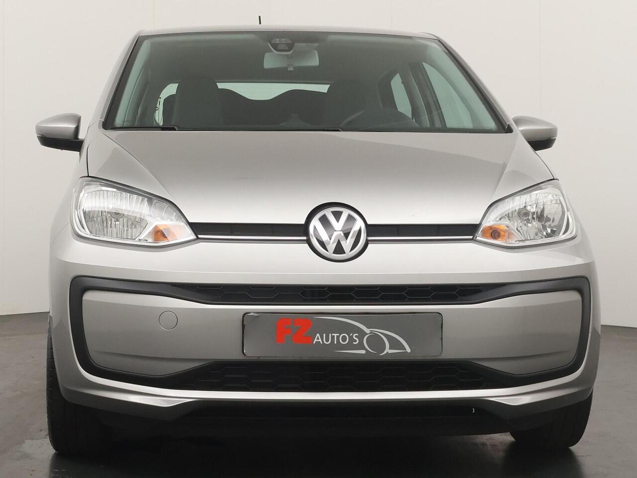 Volkswagen UP! 1.0 BMT move up! - Airconditioning - LED dagrijverlichting - DAB Radio