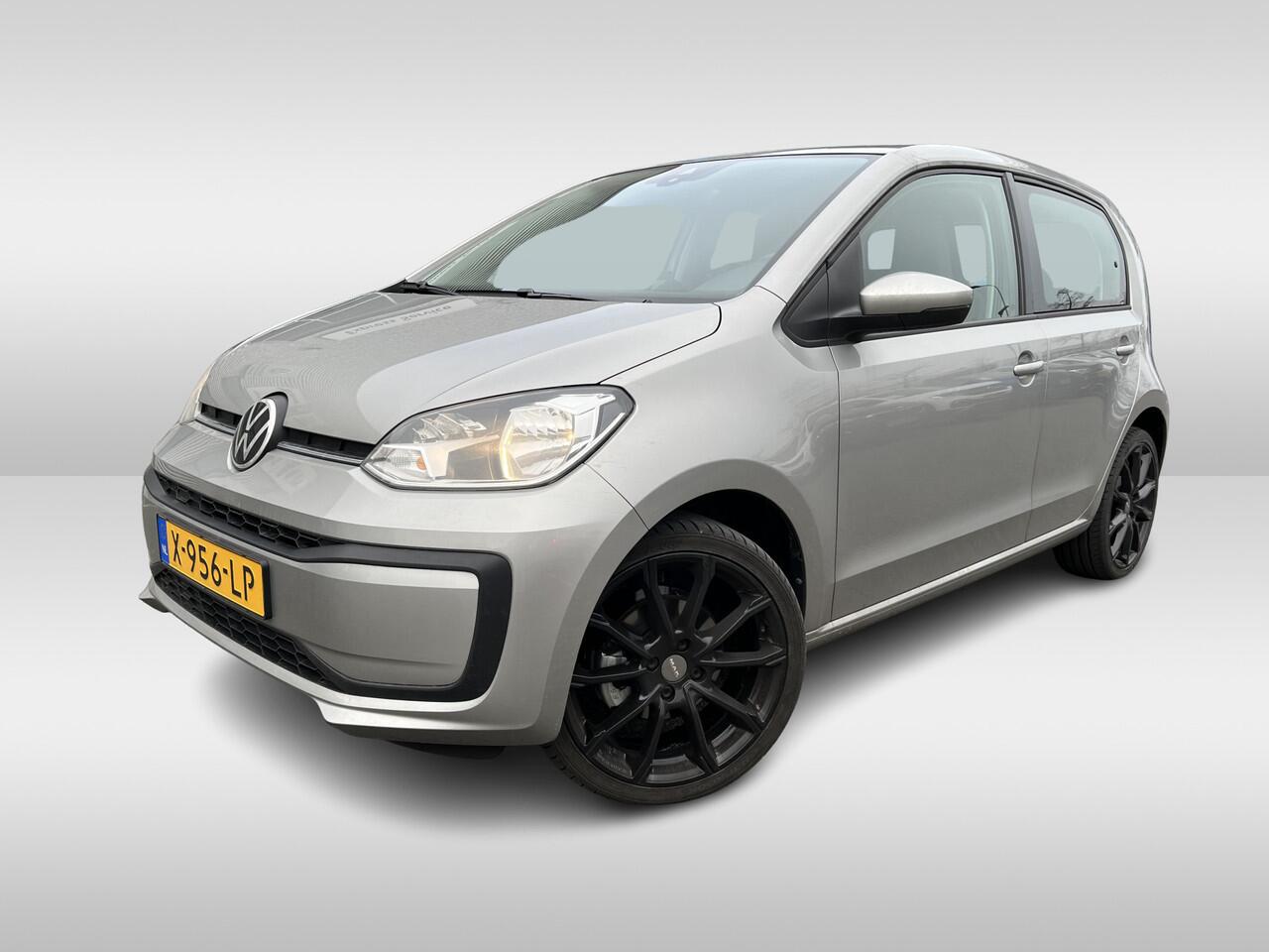 Volkswagen UP! 1.0 Airco / Bluetooth / 17"LM Velgen / Navigatie by app Rijdende Demo, graag bezichtiging op afspraak
