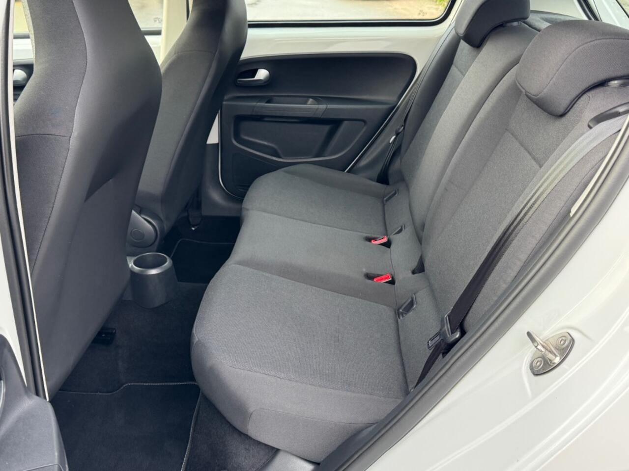 Volkswagen UP! 1.0 BMT MOVE UP! 5-drs airco bluetooth lane assist