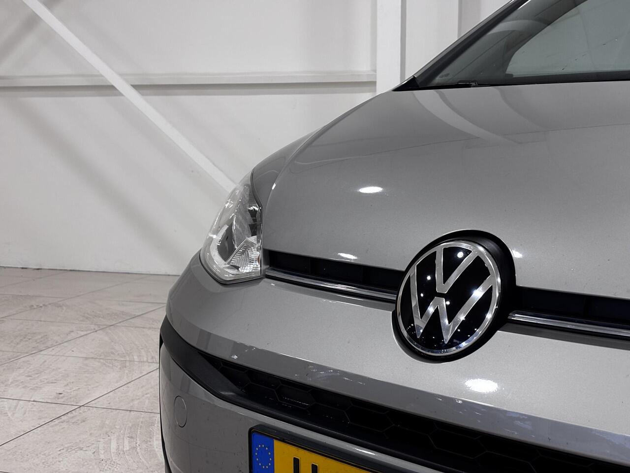 Volkswagen UP! 1.0 BMT move up! | 5-deurs | Airco | NL-Auto |