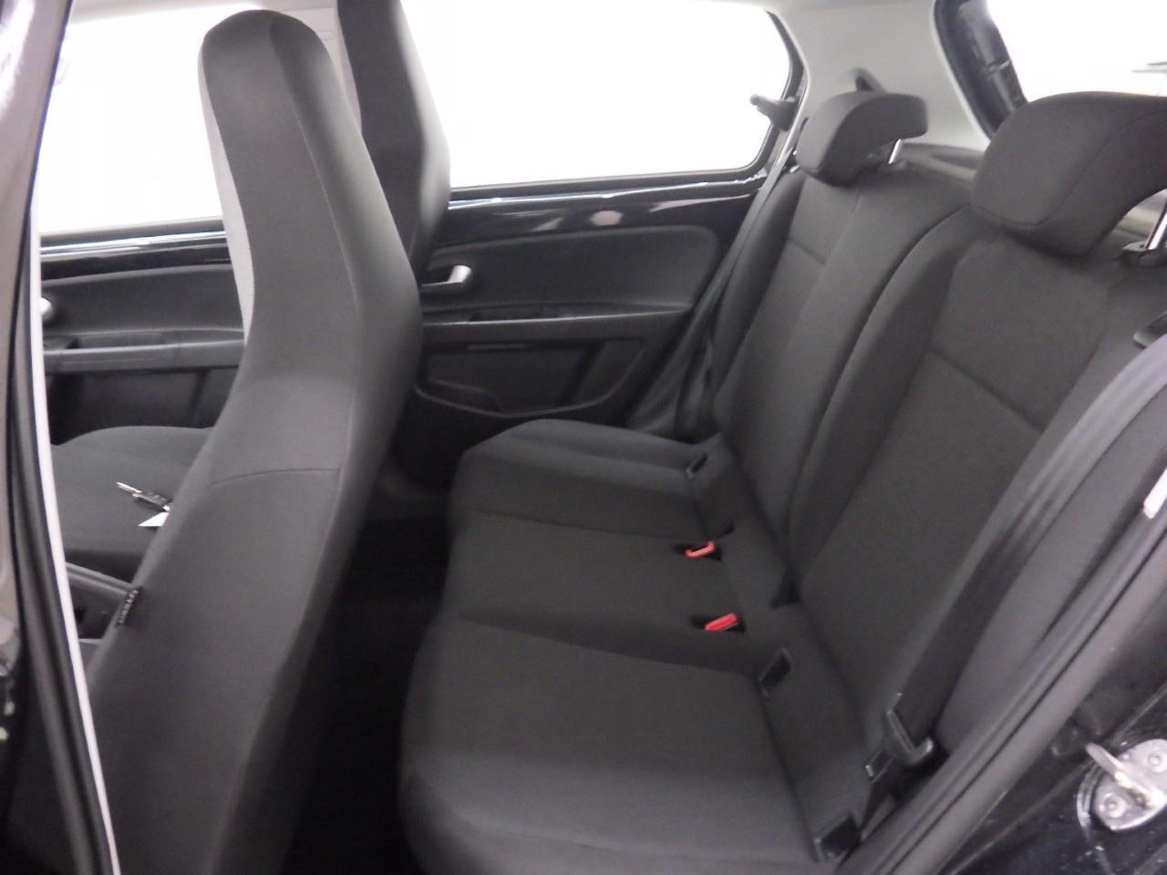 Volkswagen UP! 1.0 Airco ECC Cruise Control PDC Achter + Camera DAB+ Lane Assist