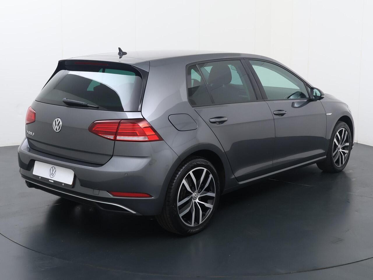 Volkswagen e-Golf E-DITION | 136 PK | Soh 91% | Adaptive cruise control | Achteruitrijcamera | Apple Carplay/Android Auto |