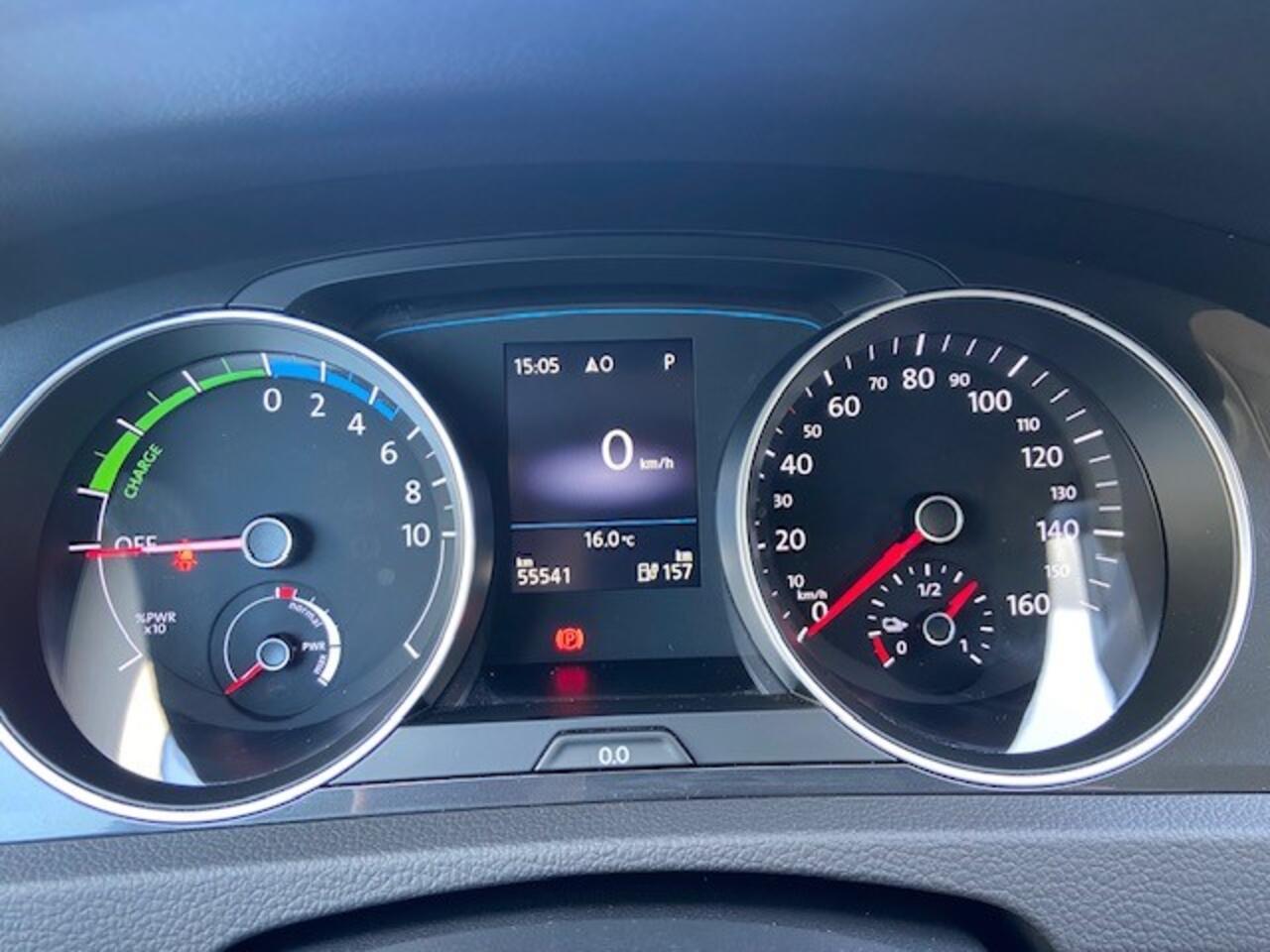 Volkswagen e-Golf E-DITION / LED / Clima/ Navi / PDC / 16''