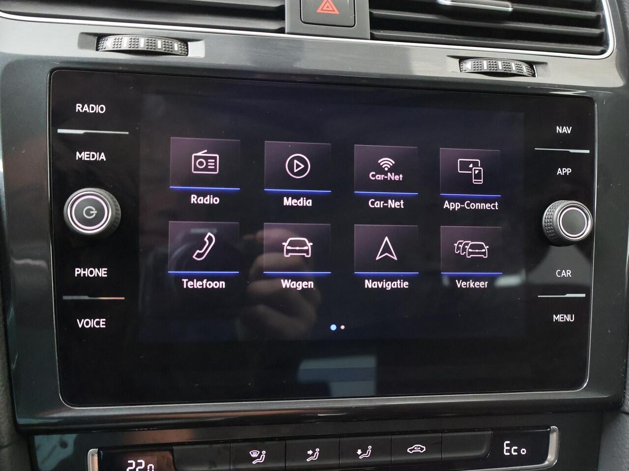 Volkswagen e-Golf E-DITION | 136 PK | SoH 90% | Automaat | Multifunctioneel stuurwiel | Cruisecontrol | Achteruitrij camera |