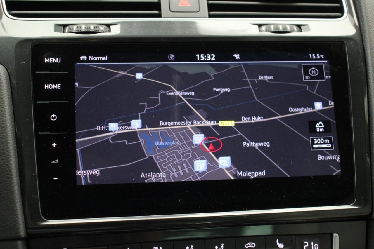 Volkswagen e-Golf Electric - Carplay, Camera, Leer, Stoelverw. Digtal cockpit, SOH 88%