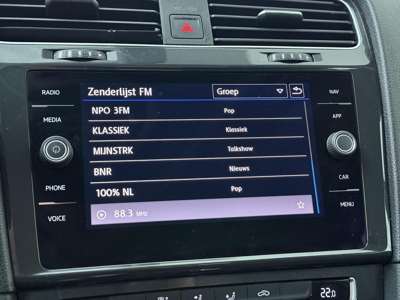 Volkswagen e-Golf E-DITION | 136 PK | SoH 89% | Warmtepomp | Achteruitrijcamera | Adaptive cruise control |