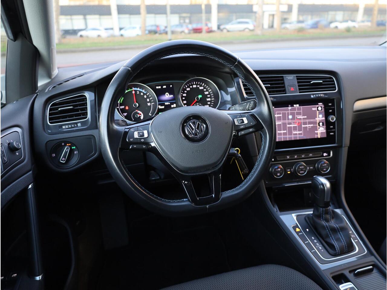 Volkswagen e-Golf E-dition 100KW | Adaptive Cruise | Carplay/Android | LED | CCS |