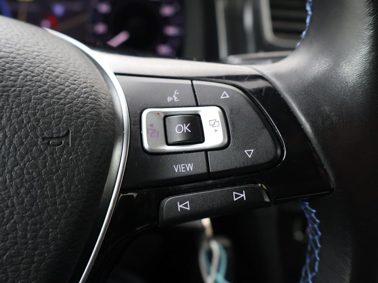 Volkswagen e-Golf E-DITION | 136 PK | SoH 90% | Automaat | Multifunctioneel stuurwiel | Cruisecontrol | Achteruitrij camera |