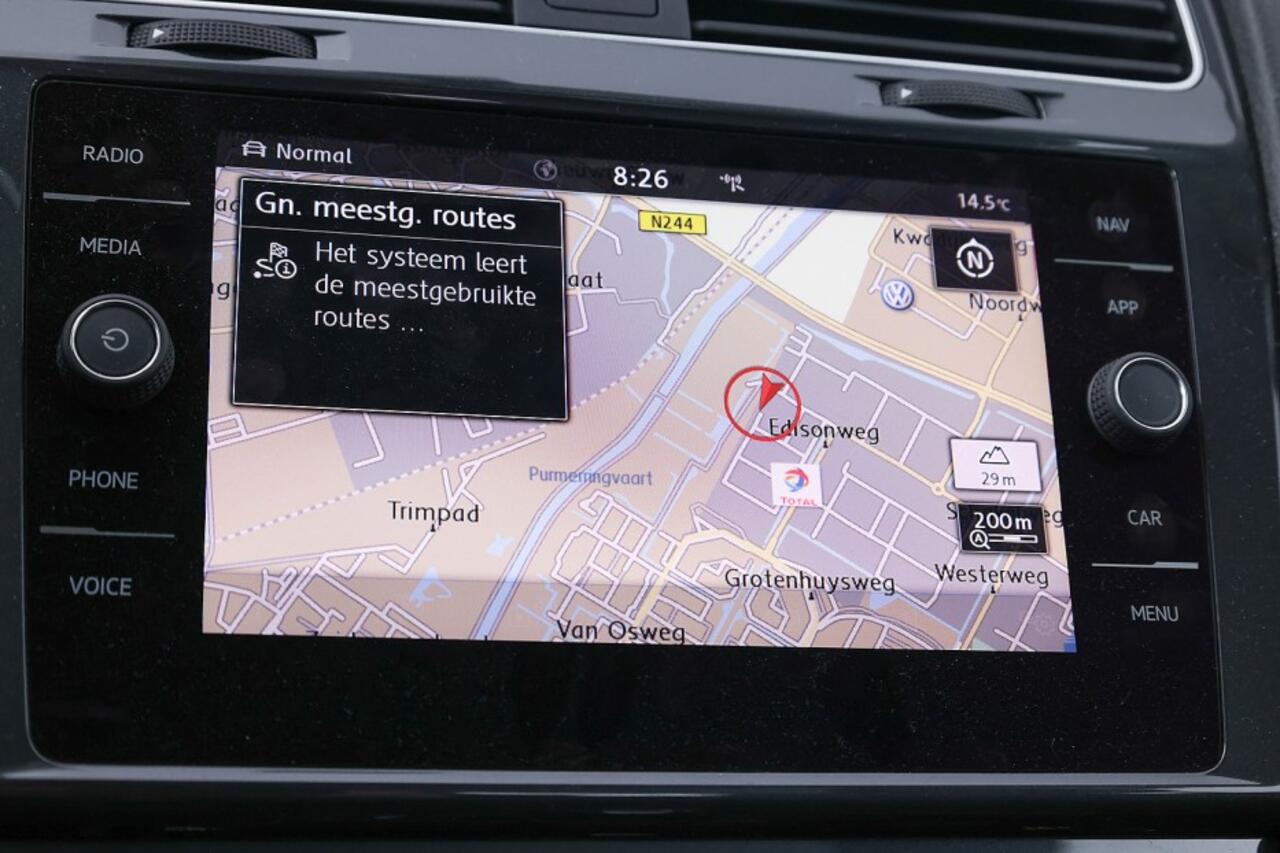 Volkswagen e-Golf E-DITION | Full LED | NAVI ? 1e Eigenaar | SOH 89%