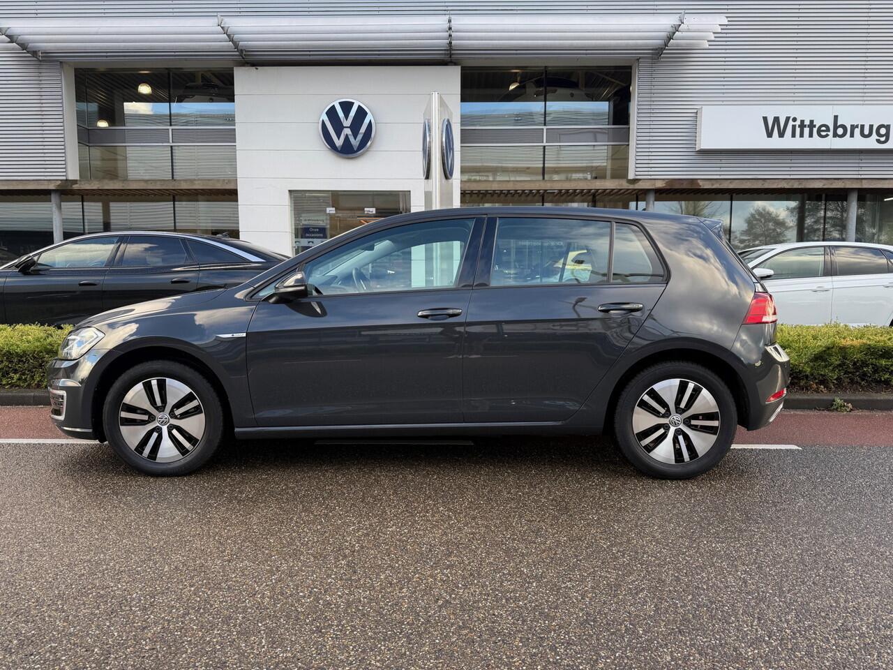 Volkswagen e-Golf E-DITION / PDC v+a / NAVI / LED koplampen