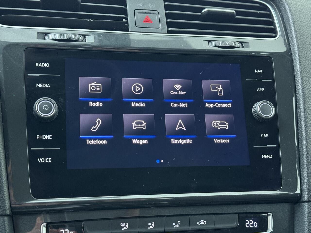 Volkswagen e-Golf E-DITION | 136 PK | SoH 89% | Warmtepomp | Achteruitrijcamera | Adaptive cruise control |