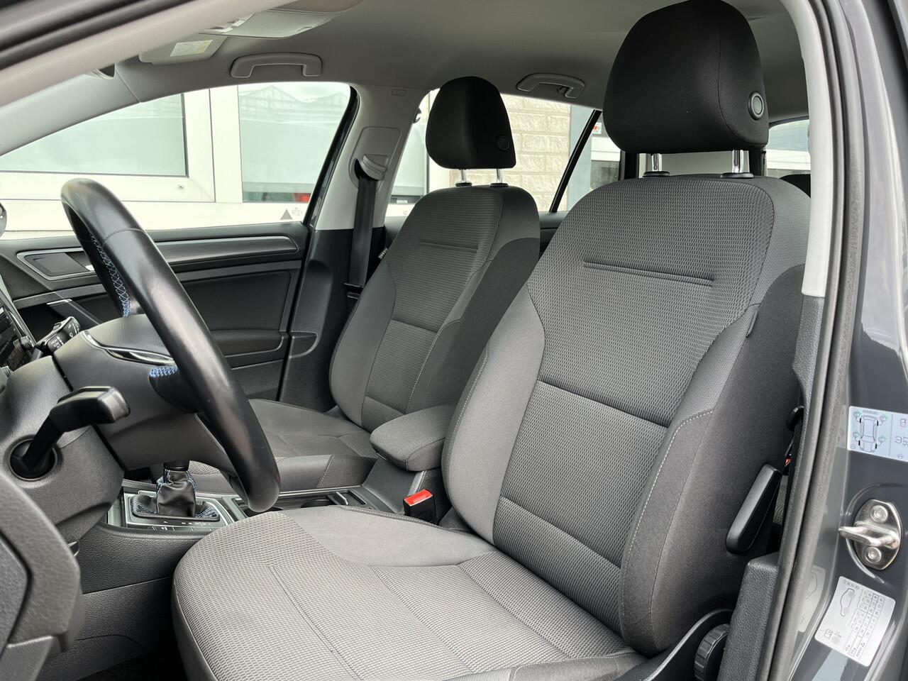 Volkswagen e-Golf E-DITION / SOH 90%/ PARK. SENSOREN/ ADAPT. CRUISE/ LED/ NAVI/ CLIMA/ DAB/ BLUETOOTH/ LEDER MULTI FUNCT. STUURWIEL/ 17" LMV