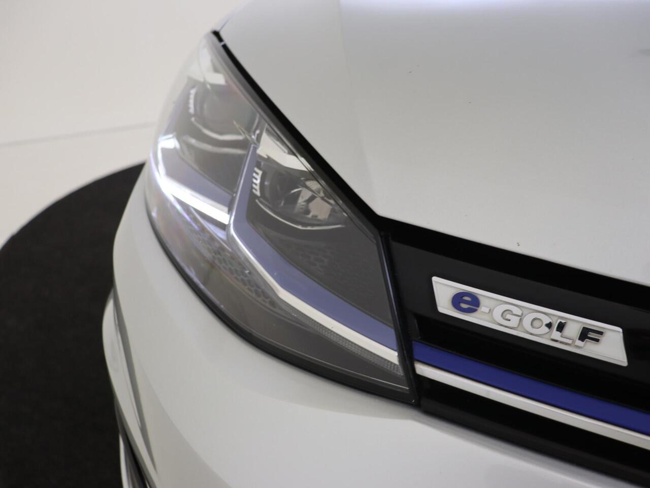 Volkswagen e-Golf E-DITION | LED verlichting | Navigatie | Adaptieve cruise control | Parkeersensoren | Verwarmde voorruit | Bluetooth |