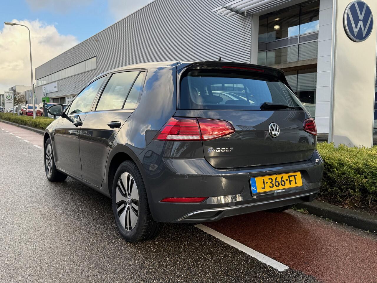 Volkswagen e-Golf E-DITION / PDC v+a / NAVI / LED koplampen