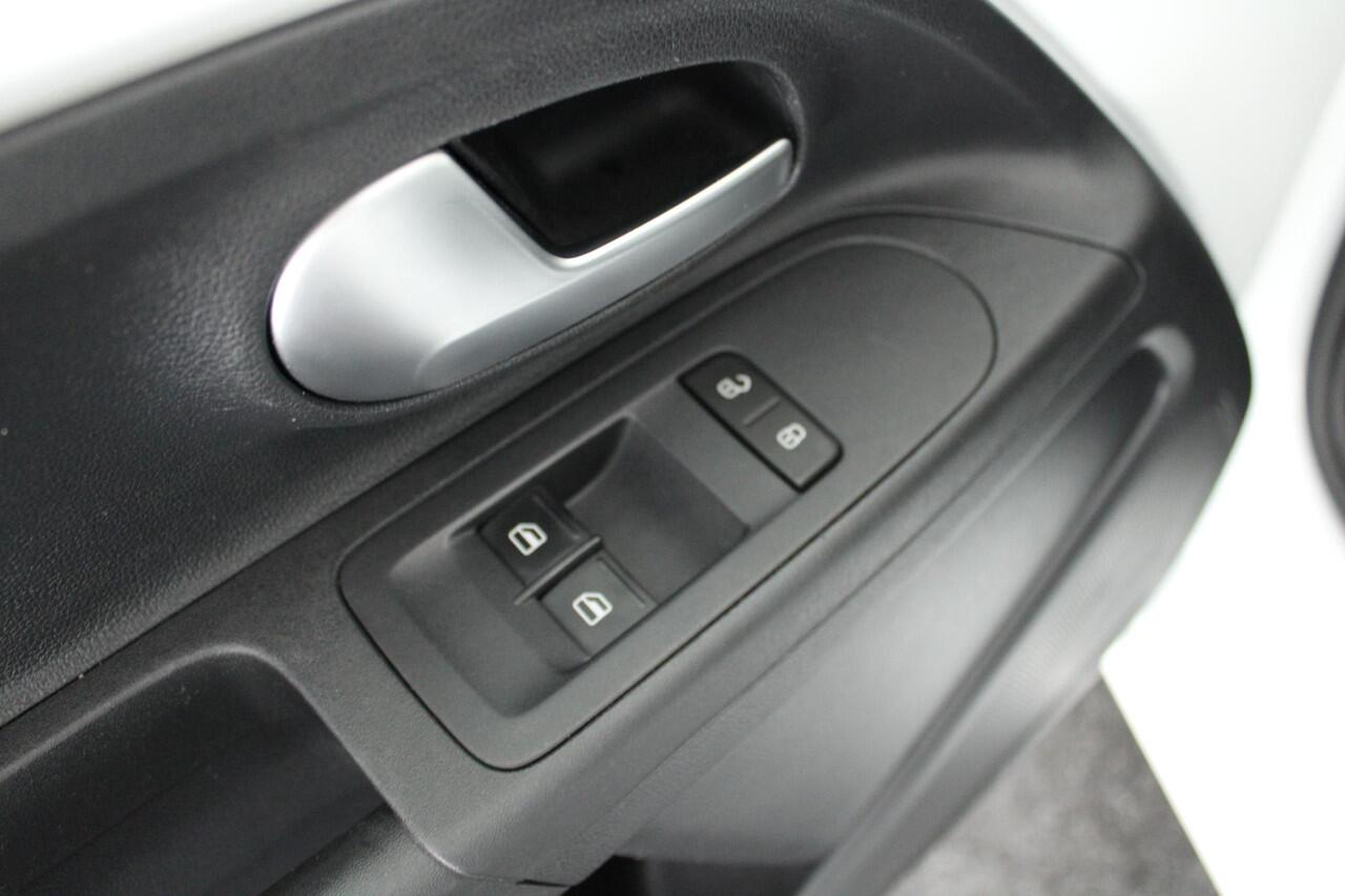 Volkswagen e-Up e-Up! 83pk 33kWh SOH 87% 250km range Climate Control