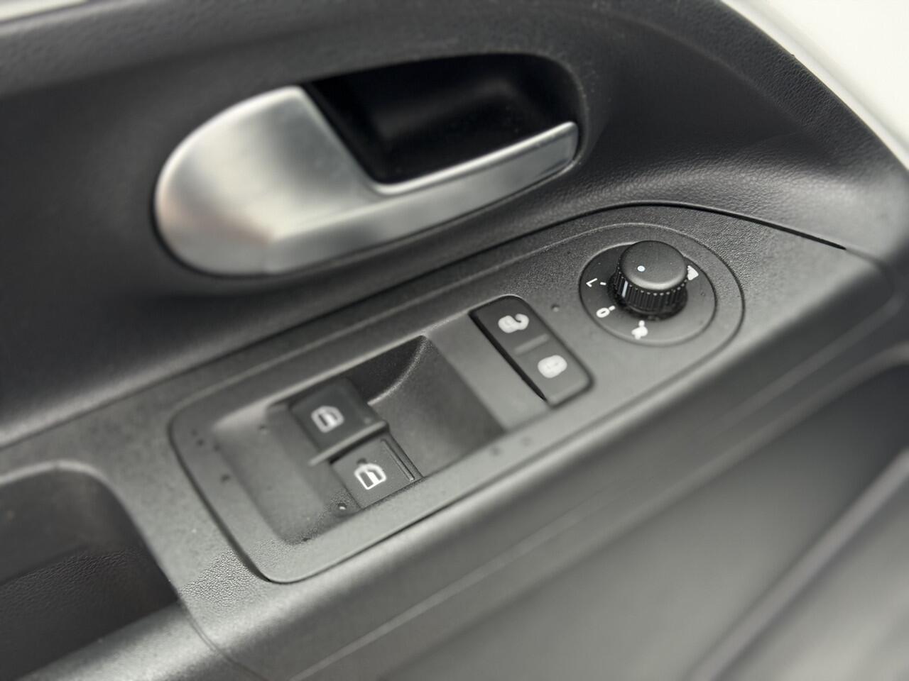 Volkswagen e-Up e-Up! Style | Camera | Cruise | Stoelverwarming