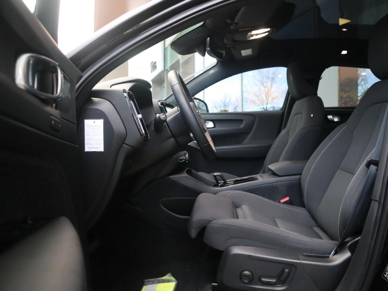 Volvo C40 Recharge Twin Intro Edition 78 kWh | Vos geleverd & onderhouden| Full Option!| Semi-elektrisch inklapbare trekhaak|