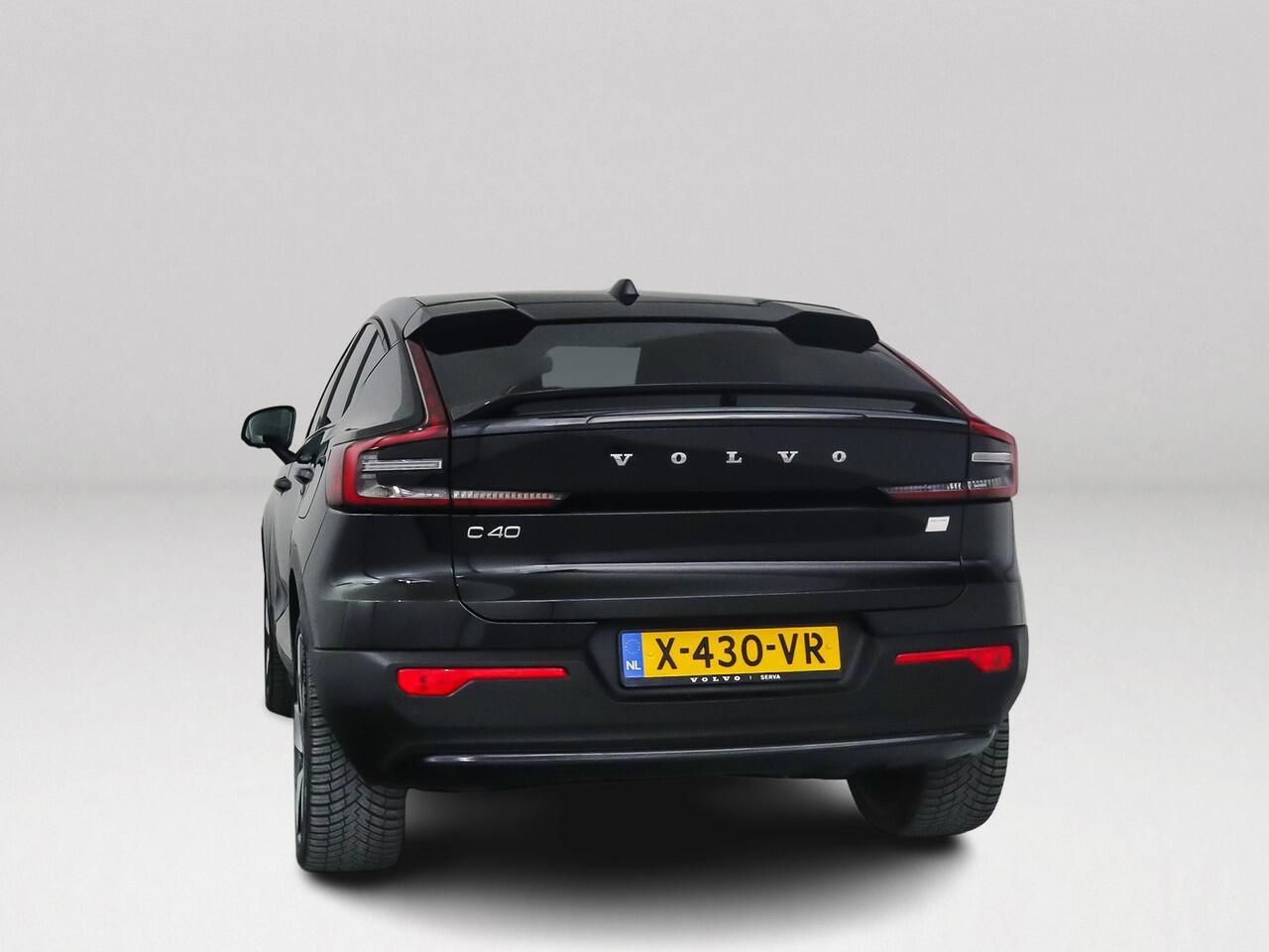 Volvo C40 Single Motor Extended Range Ultimate 82 kWh | Panoramadak | 360° camera | Harman Kardon | Stoel- en Stuurverwarming | Trekhaak