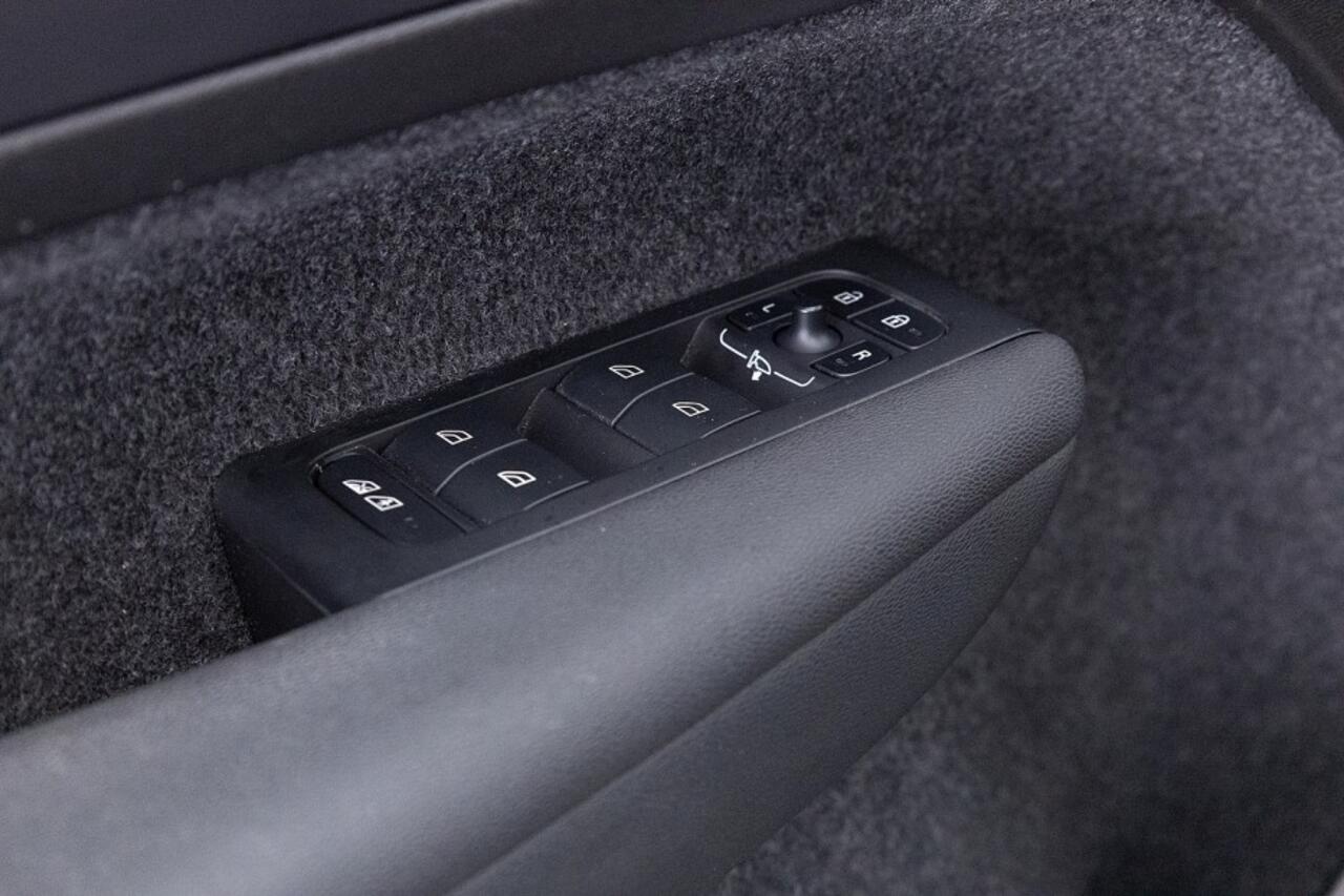 Volvo C40 Recharge Twin Intro Edition 78 kWh | PANORAMADAK | Full LED | CAMERA | SOH 97,2%