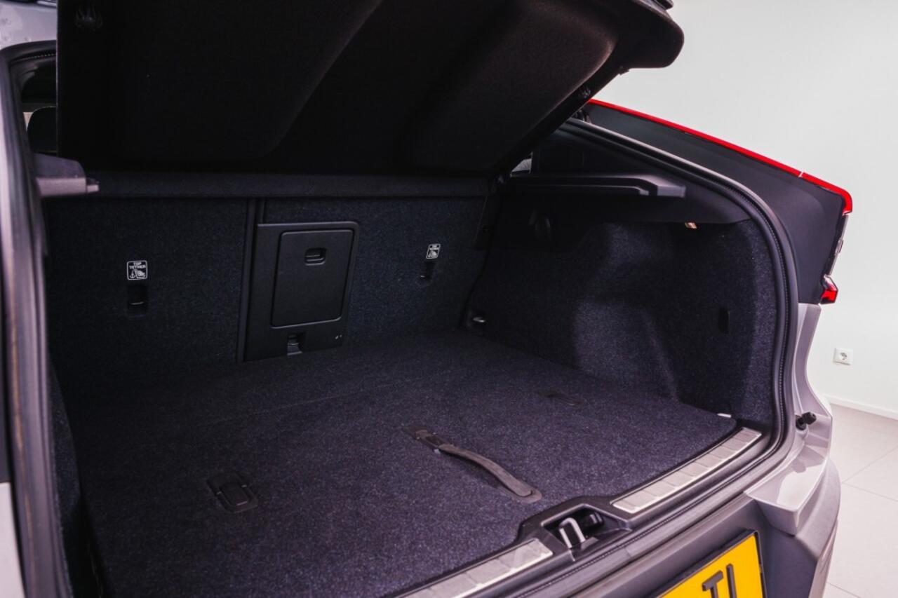 Volvo C40 Recharge Twin Electric Intro Edition