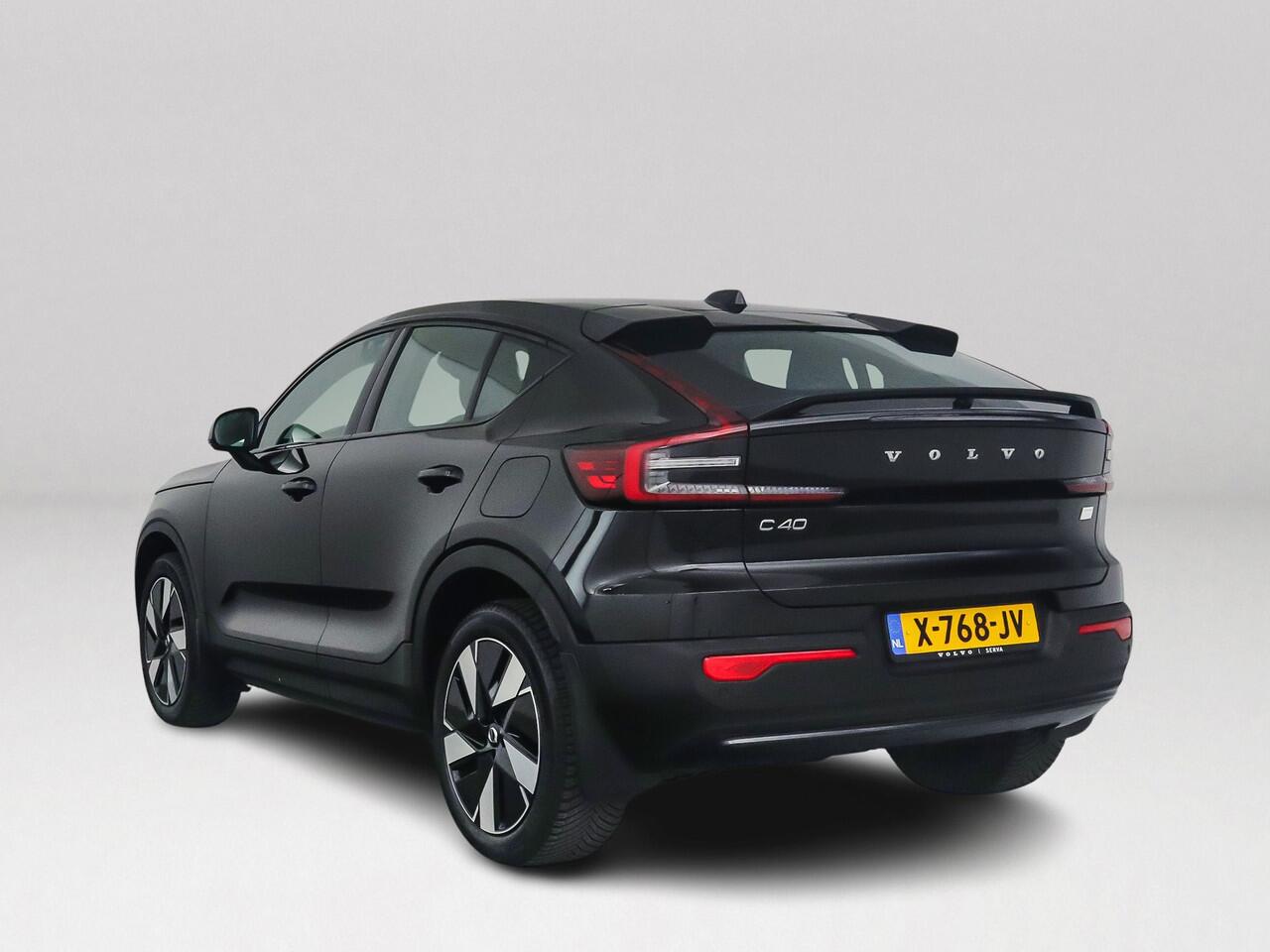 Volvo C40 Single Motor Plus 69 kWh | Panoramadak | Parkeercamera | Stoel- en Stuurverwarming