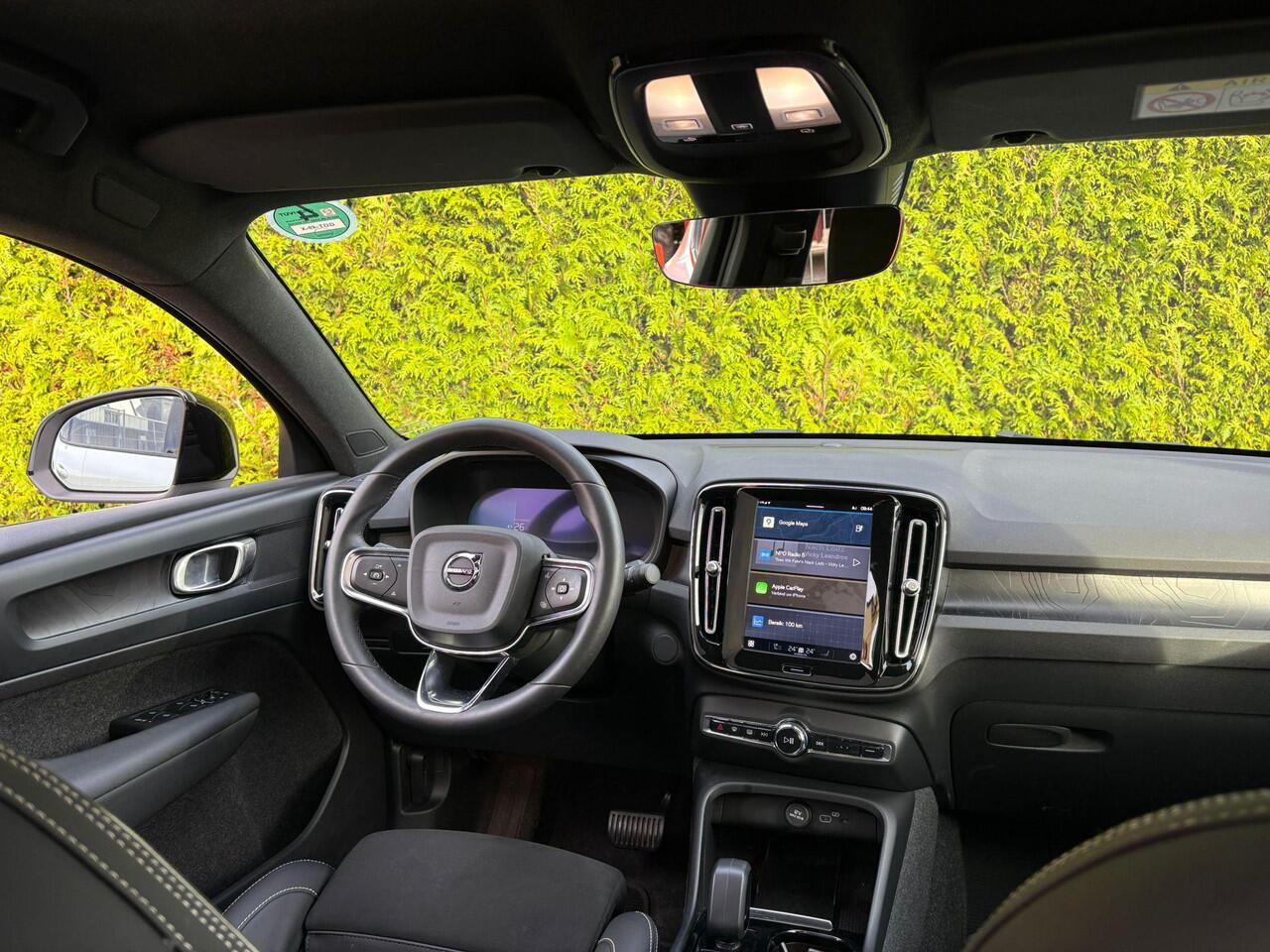 Volvo C40 Recharge Plus 69 kWh | Panoramadak | Stoel & Stuur Verwarming | 20" |