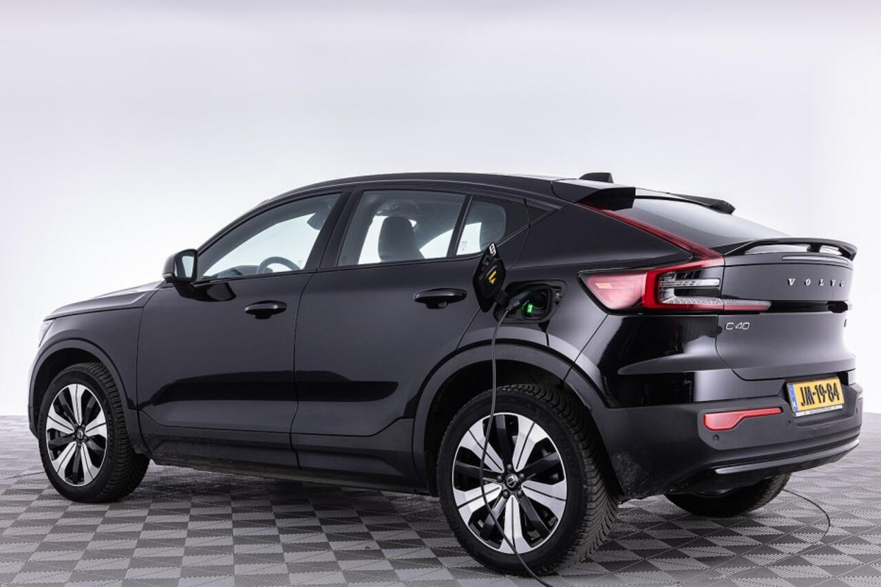 Volvo C40 Recharge Core 70 kWh | PANORAMADAK | Full LED | ECC | NAVI
