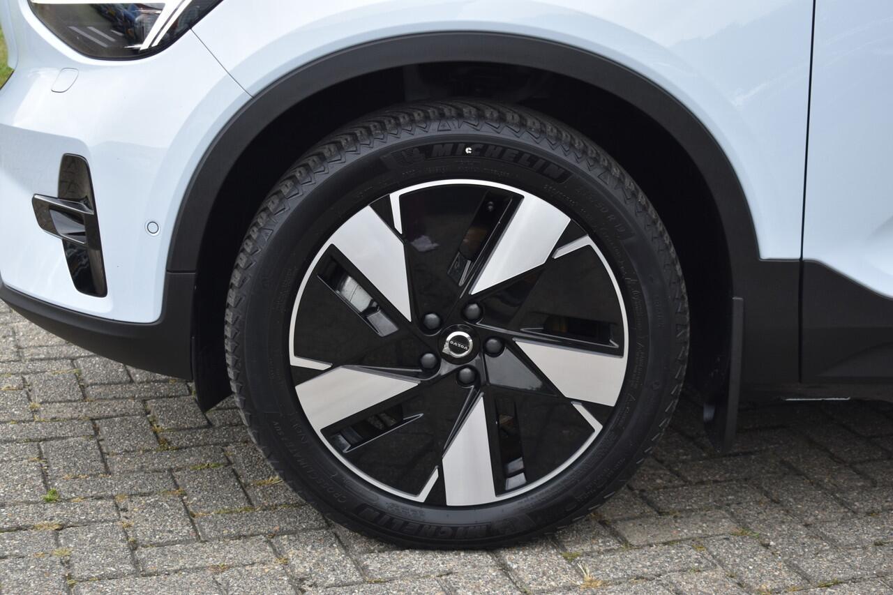 Volvo C40 Recharge Twin Ultimate 82 kWh 408 PK Woolblend | ACC | Pano Dak | Trekhaak | Stoel Stuur verwarming |360 Camera | 19 inch