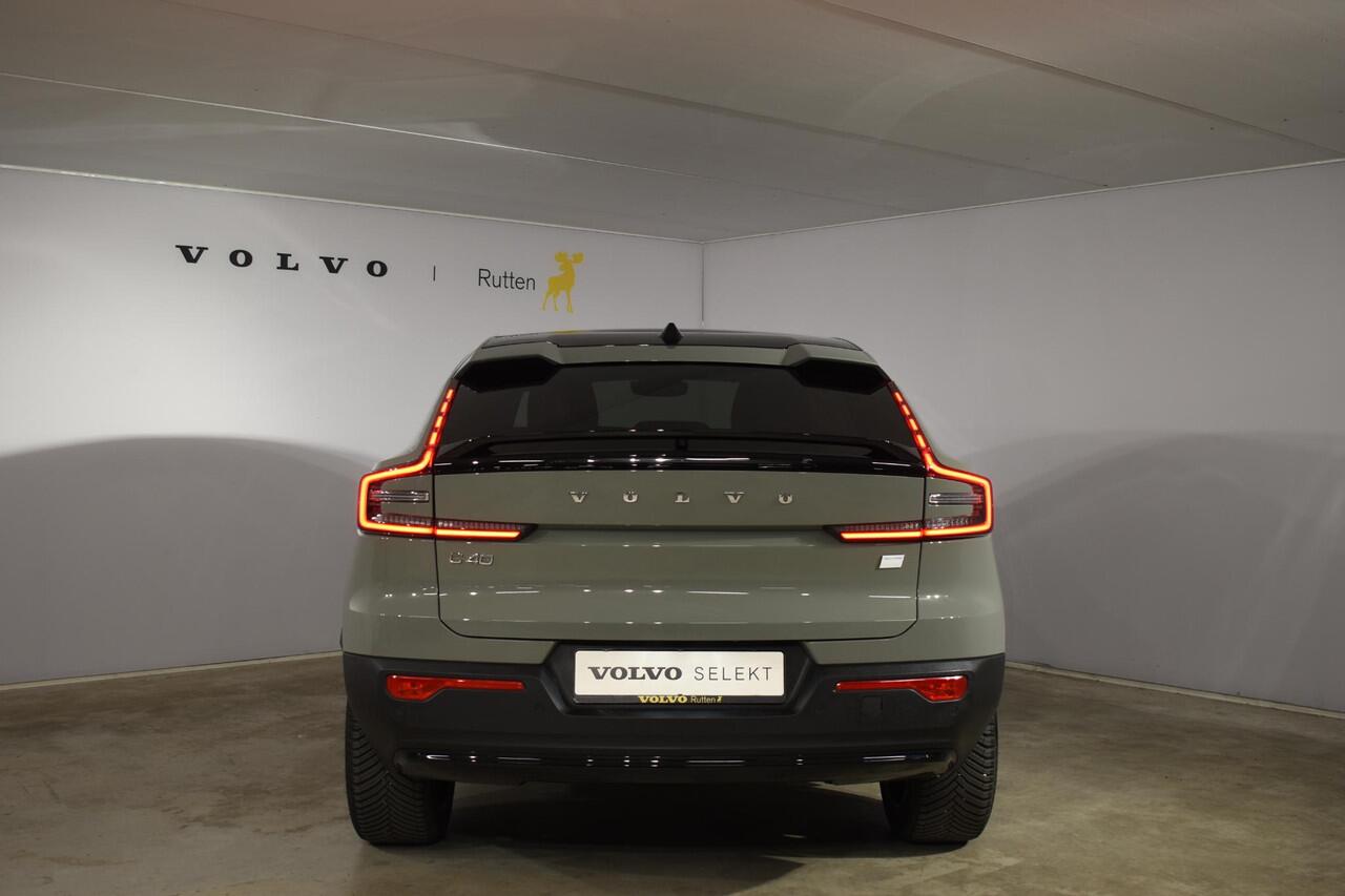 Volvo C40 231PK Single Motor 70 kWh Plus / Navigatie / Camera / Parkeersensoren / Stoelverwarming / Stuurverw. / Adaptieve Cruise Control / LM Velgen /