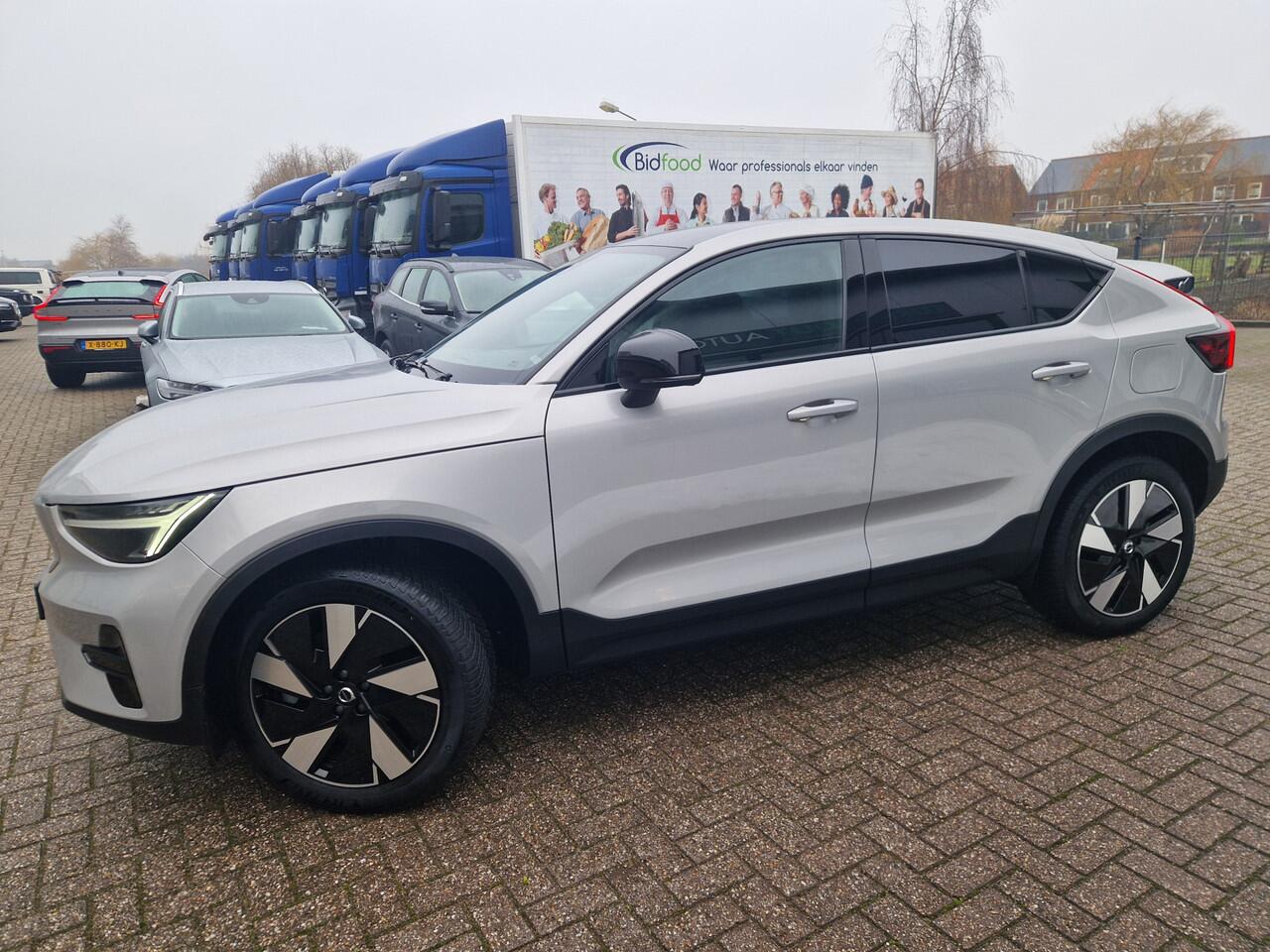 Volvo C40 Single Motor Plus 69 kWh Pano | Cam | Verwarmd stuur
