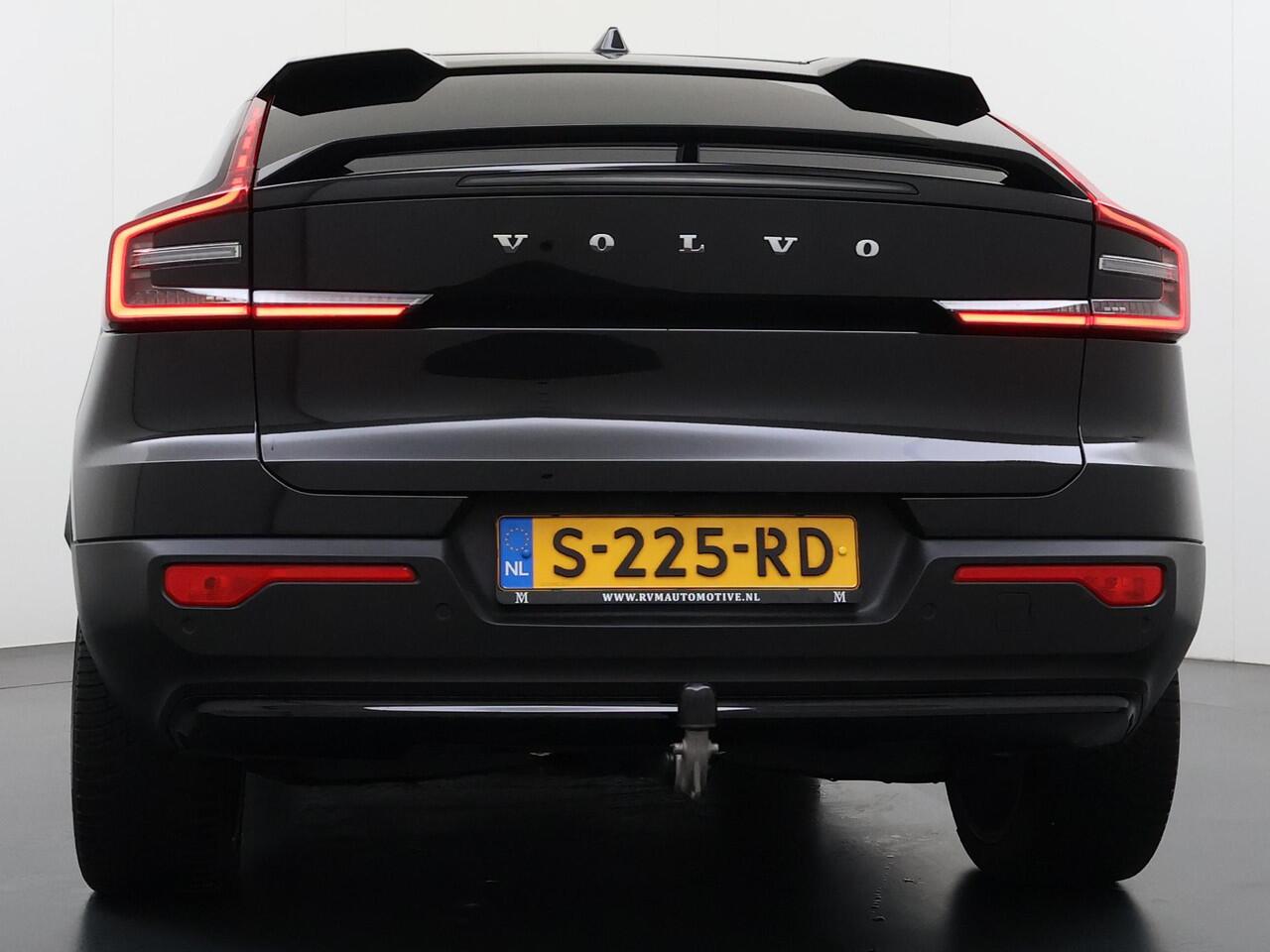 Volvo C40 Recharge Plus 69 kWh SOH 93% STOEL/ STUURVERW. | PANO| WARMTEPOMP| ELEK. TREKHAAK| ELEK. ACHTERKLEP| DODE HOEK| CAMERA|