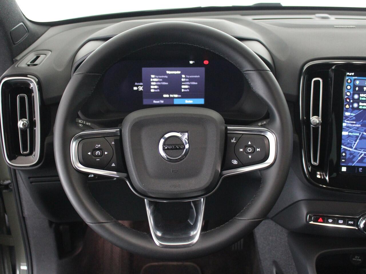 Volvo C40 Recharge Ultimate 69 kWh | Trekhaak | LED | Getinte ruiten |*