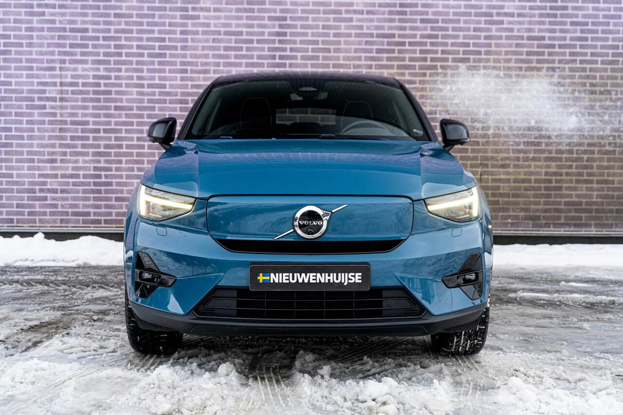 Volvo C40 Recharge Twin Intro Edition 78 kWh | 360 Camera | Stuur-/Stoelverwarming | Adaptive Cruise Control | Keyless Entry | Getint Glas | 20" Wielen | Apple Carplay |
