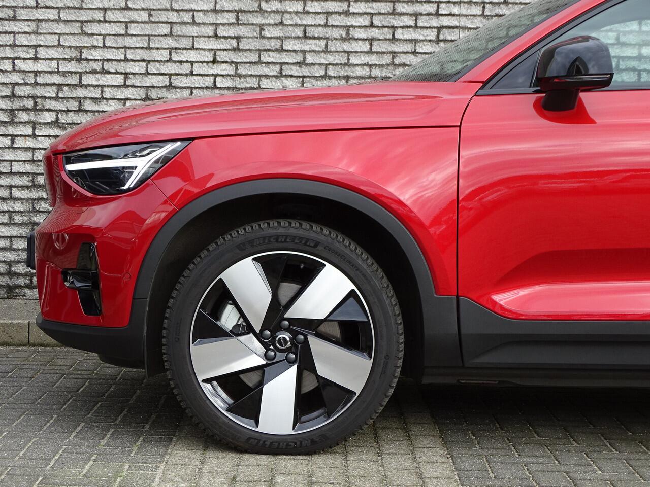 Volvo C40 Twin Ultimate 78 kWh | PanoDak | Trekhaak | Warmtepomp | H&K Audio