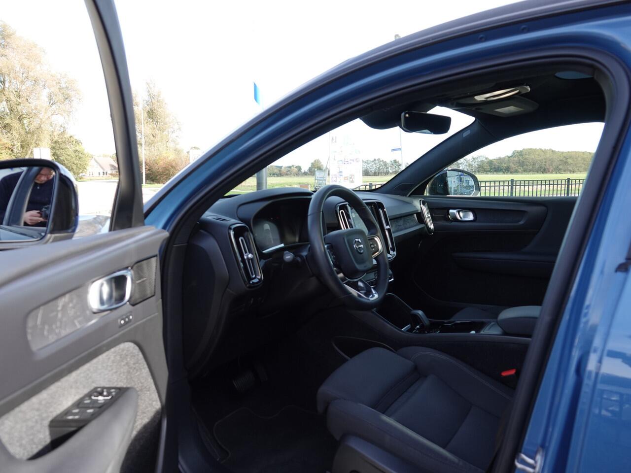 Volvo C40 Recharge Twin Intro Edition 78 kWh PANO | 360° CAM | TWO-TONE | PILOT | HK AUDIO | MEMORY