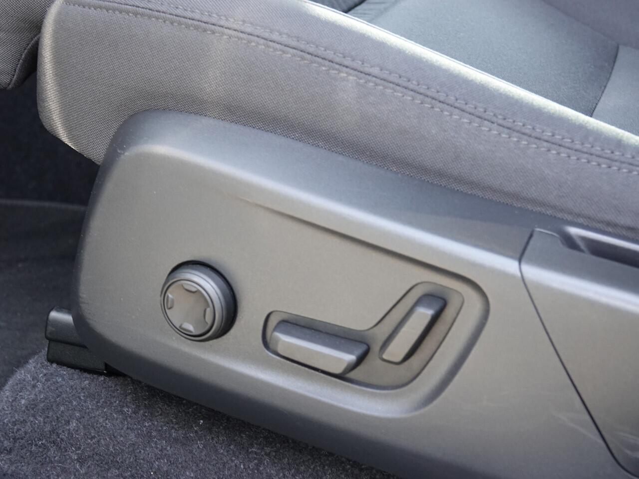 Volvo C40 Recharge Twin Intro Edition 78 kWh PANO | 360° CAM | TWO-TONE | PILOT | HK AUDIO | MEMORY