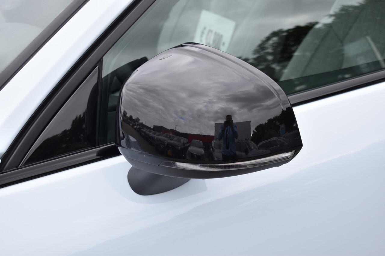 Volvo C40 Recharge Twin Ultimate 82 kWh 408 PK Woolblend | ACC | Pano Dak | Trekhaak | Stoel Stuur verwarming |360 Camera | 19 inch