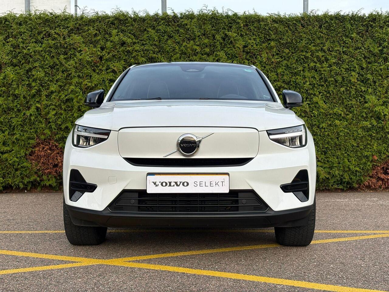 Volvo C40 Recharge Plus 69 kWh | Panoramadak | Stoel & Stuur Verwarming | 20" |