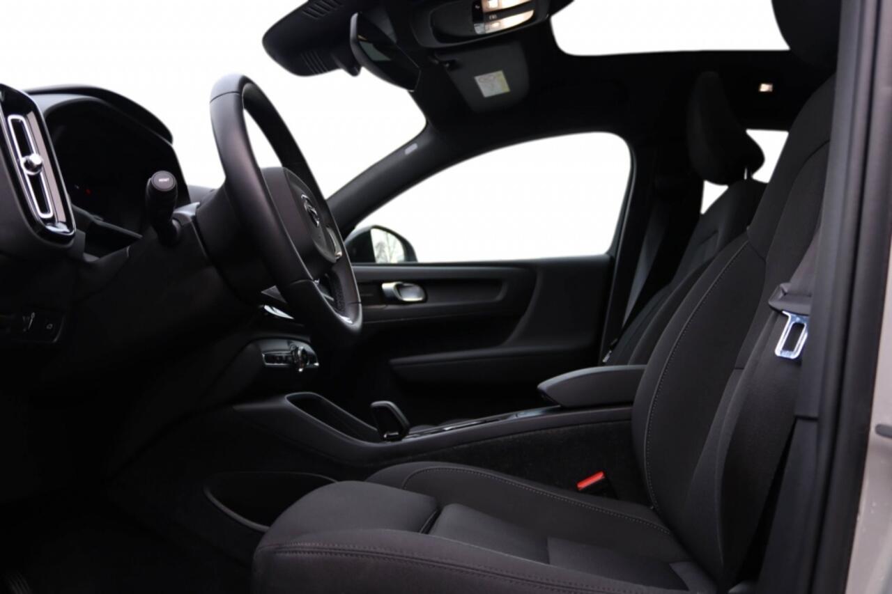 Volvo C40 1st Edition 408pk 78kWh Recharge Pure Electric AWD 90%SOH l Pano