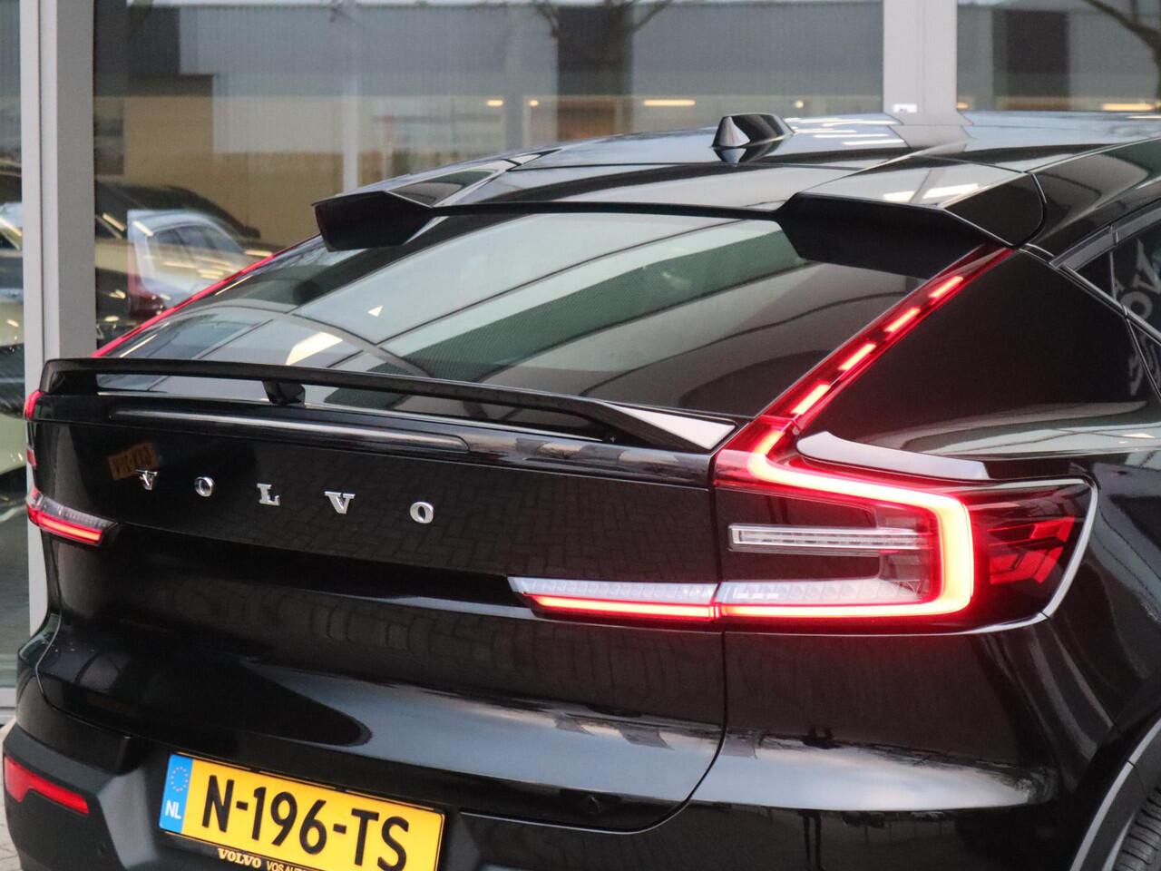 Volvo C40 Recharge Twin Intro Edition 78 kWh | Vos geleverd & onderhouden| Full Option!| Semi-elektrisch inklapbare trekhaak|