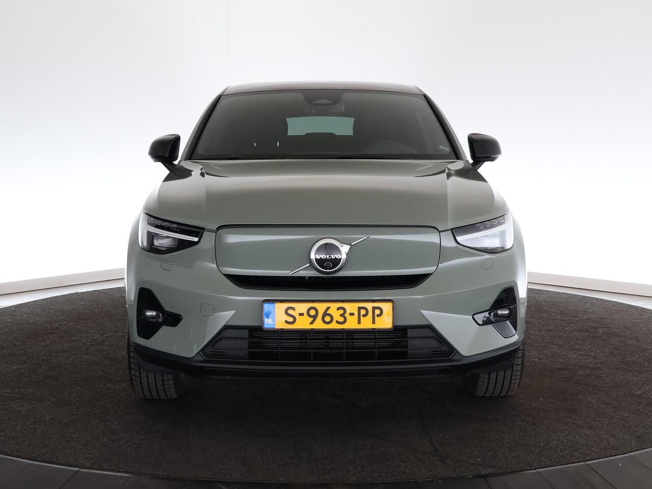 Volvo C40 Recharge Ultimate 69 kWh | Trekhaak | LED | Getinte ruiten |*