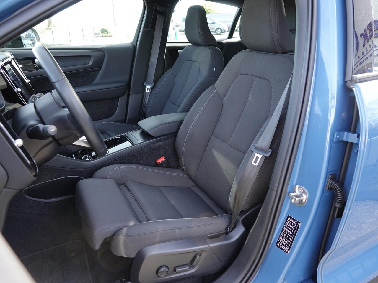 Volvo C40 Recharge Twin Intro Edition 78 kWh PANO | 360° CAM | TWO-TONE | PILOT | HK AUDIO | MEMORY