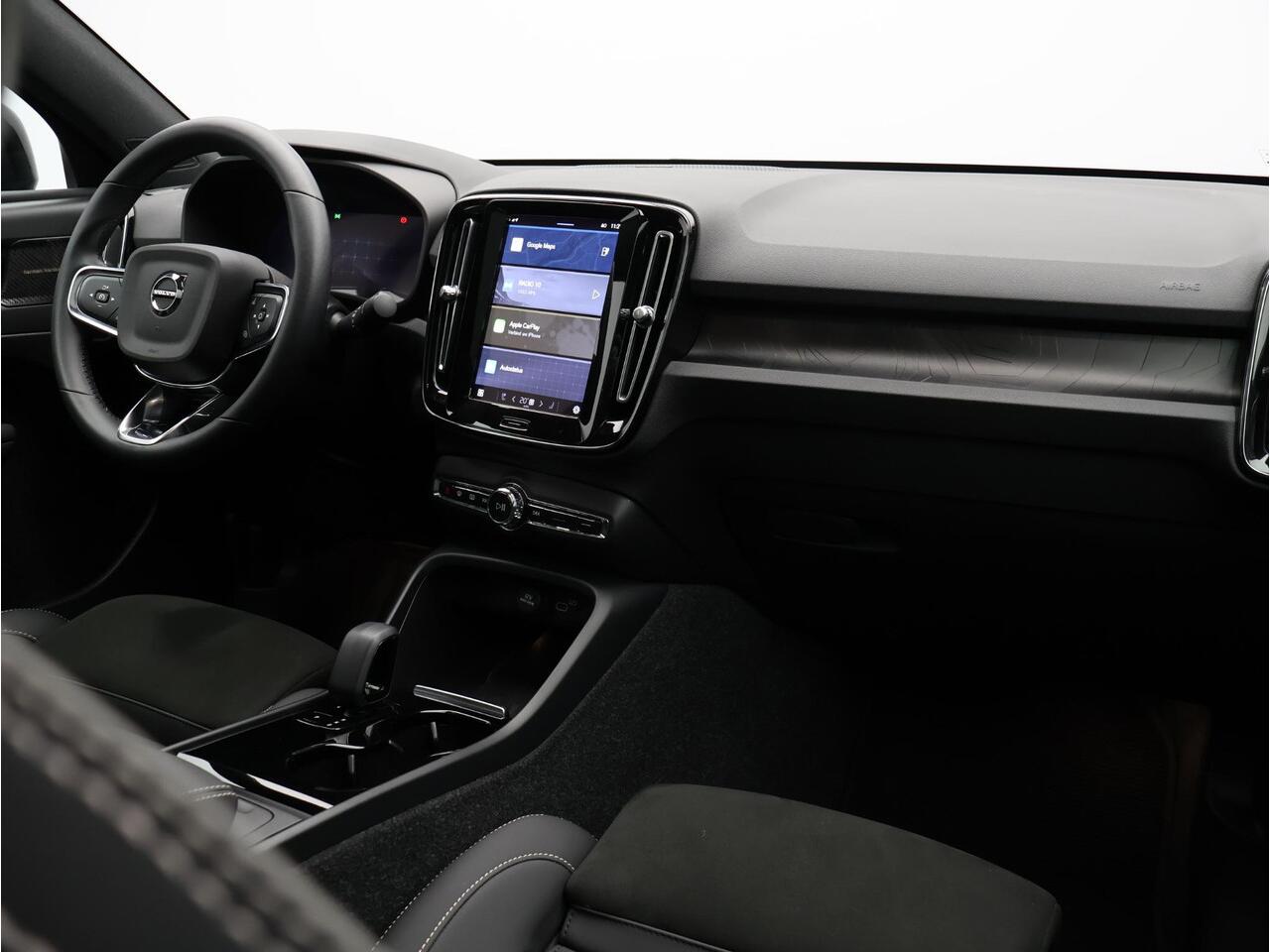 Volvo C40 Recharge AWD Twin Intro Edition 78 kWh / 360 camera / Harman Kardon / Draadloze tel. lader / 20"