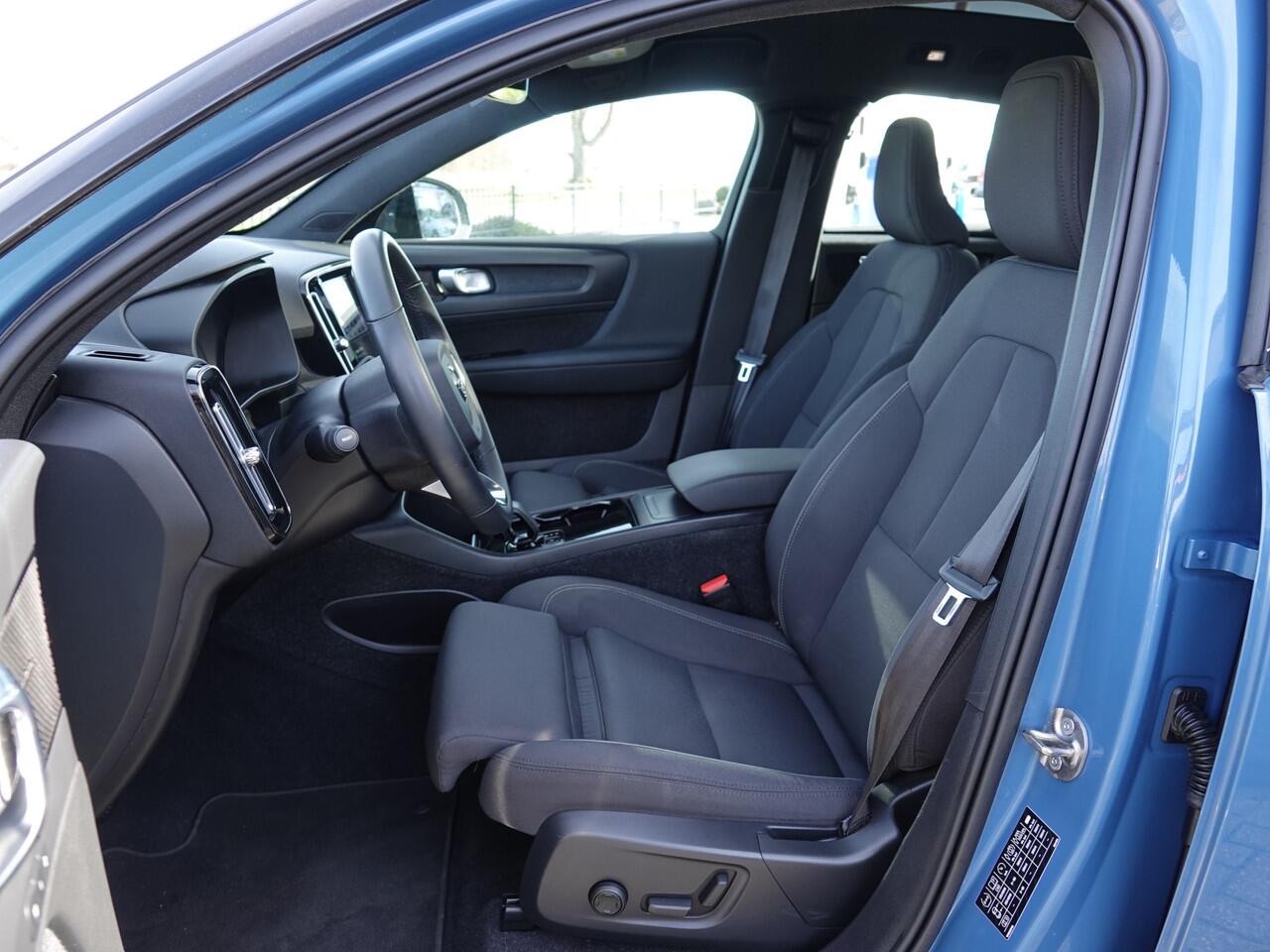 Volvo C40 Recharge Twin Intro Edition 78 kWh PANO | 360° CAM | TWO-TONE | PILOT | HK AUDIO | MEMORY