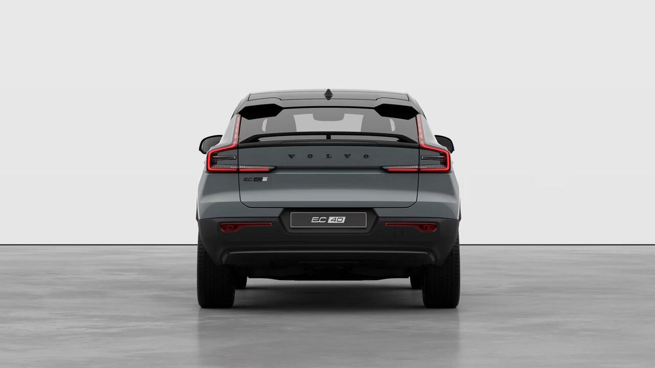 Volvo EC40 Single Motor Extended Range Ultra Black Edition | Verwacht Dec. 2025 | 360º Camera | Extra Getint Glas | Harman Kardon Premium Audio | Elektrisch Verstelbare Voorstoelen | Keyless Entry | Stoel/Stuurverwarming |