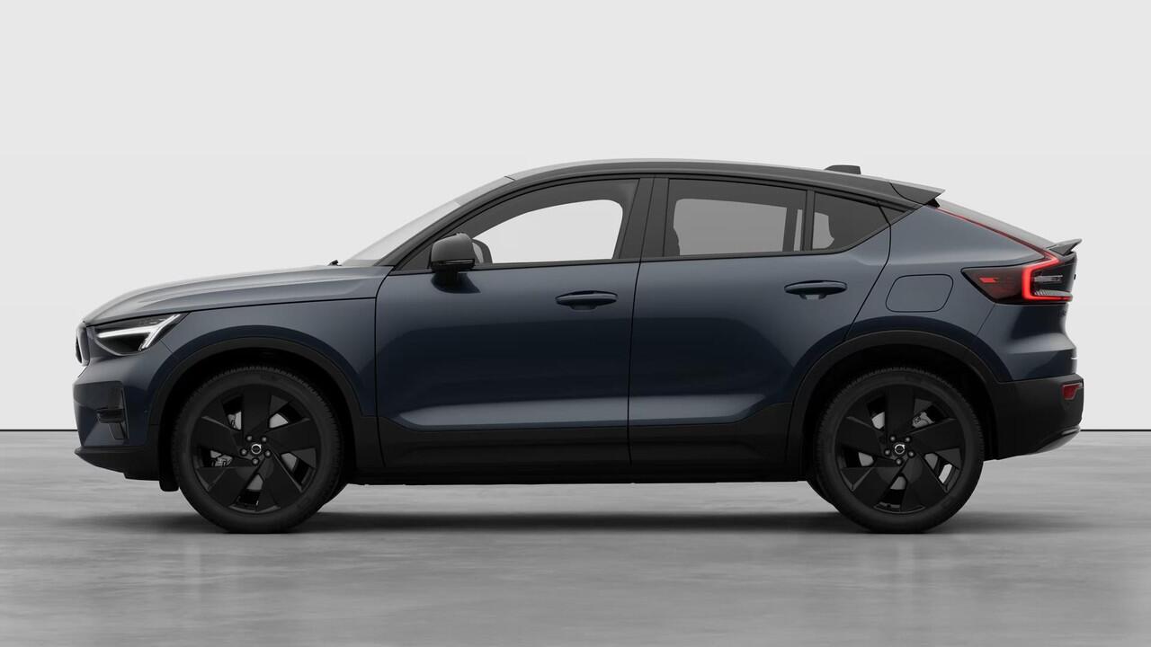 Volvo EC40 Single Motor Extended Range Plus Black Edition | Verwacht Dec. 2025 | 360º Camera | Extra Getint Glas | Harman Kardon Premium Audio | Google Infotainment | Keyless Entry | Stoel/Stuurverwarming |