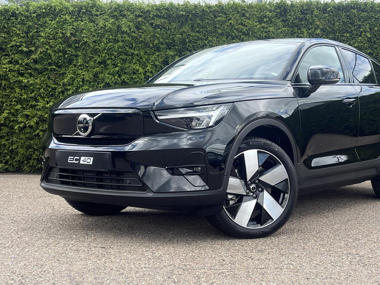 Volvo EC40 Single Motor Extended Range Ultra 82 kWh | Elektrische stoelverstelling | Trekhaak | H&K