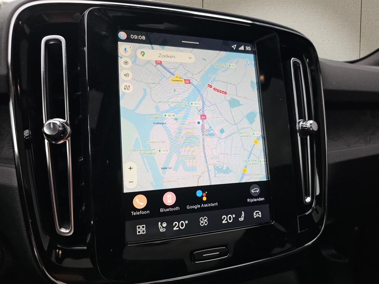 Volvo EC40 Single Motor Extended Range Plus Black Edition | PRIVATE LEASE VANAF: ¤989 p.m. | Stoelverwarming | Extra getint glas | Panoramadak | Harman/Kardon Audio |