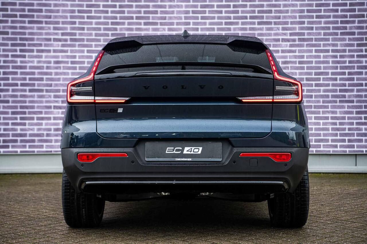 Volvo EC40 Single Motor Extended Range Ultra Black Edition | Harman Kardon | 20" | Panoramadak | Donker Glas | Power Seats |